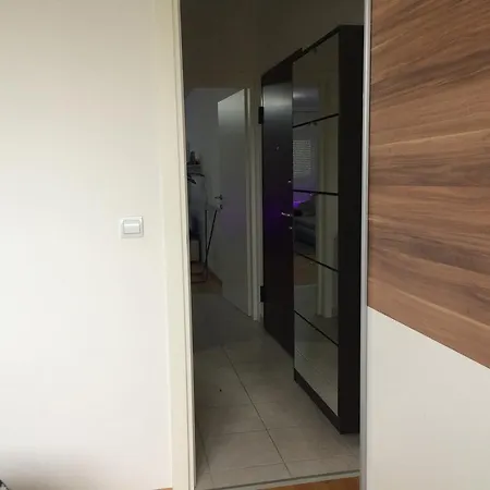شقة Iva